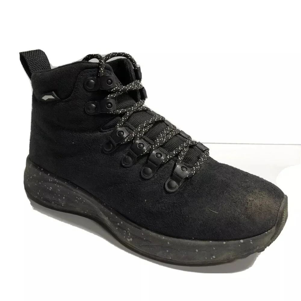 Native Men’s Apex 2.0, Black Hiking Lace Up Boots, Size 5M